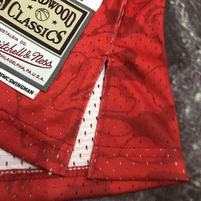 Regata Mitchell & Ness x BAPE - Miami Heat - Rei da Pelada