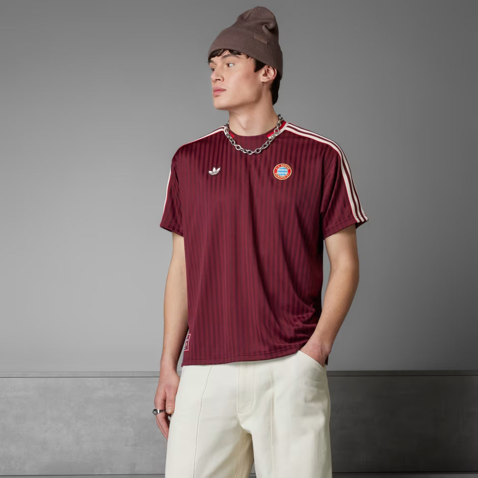 Camisa Bayern de Munique Icon 2025 - Adidas Torcedor Vinho