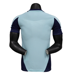 Camisa Arsenal 24/25 Pré-Jogo - Azul Claro - Versão Jogador